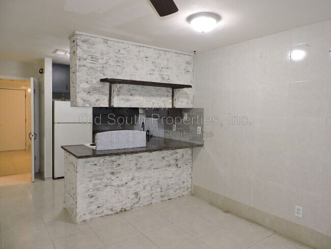 Building Photo - 1345 Jasma Ln