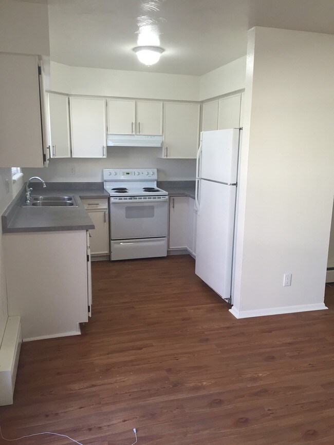 Foto del edificio - Spacious 5 Bedroom and 3 Bath In Great Location Boulder
