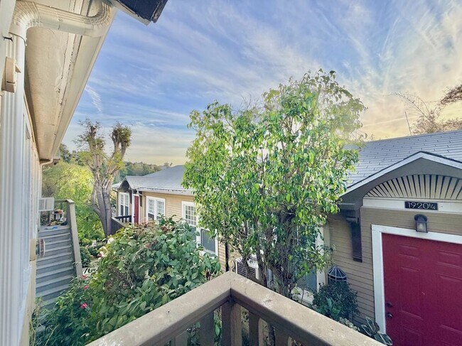 Foto del edificio - 1922 Preston Ave