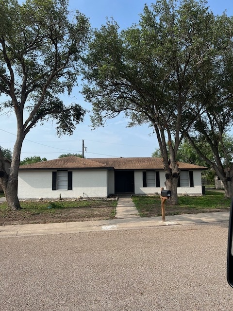 Primary Photo - 1616 Shirley Dr