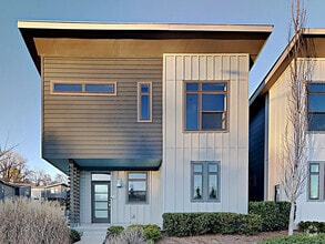 Building Photo - 2512 Colbert Dr