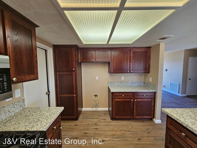 Foto del edificio - 3 br, 2 bath House - 8443 Great Circle Dr