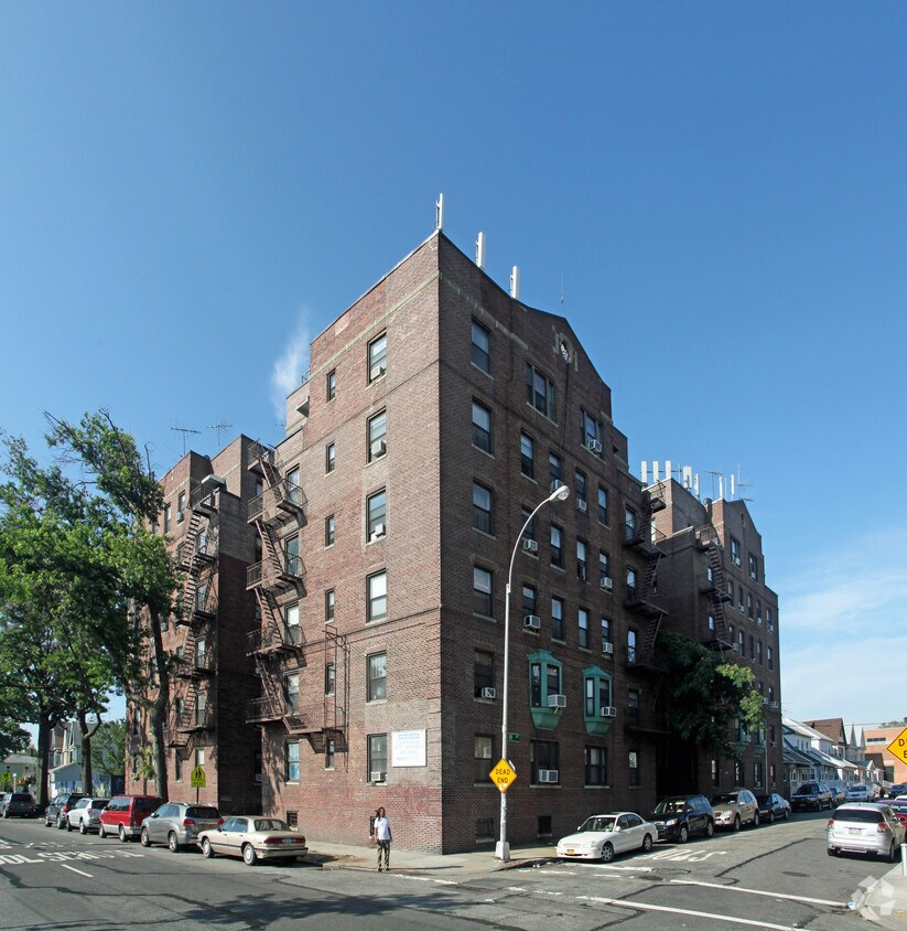 9148 88th Rd, Woodhaven, NY 11421 9148 88th Rd Woodhaven, NY