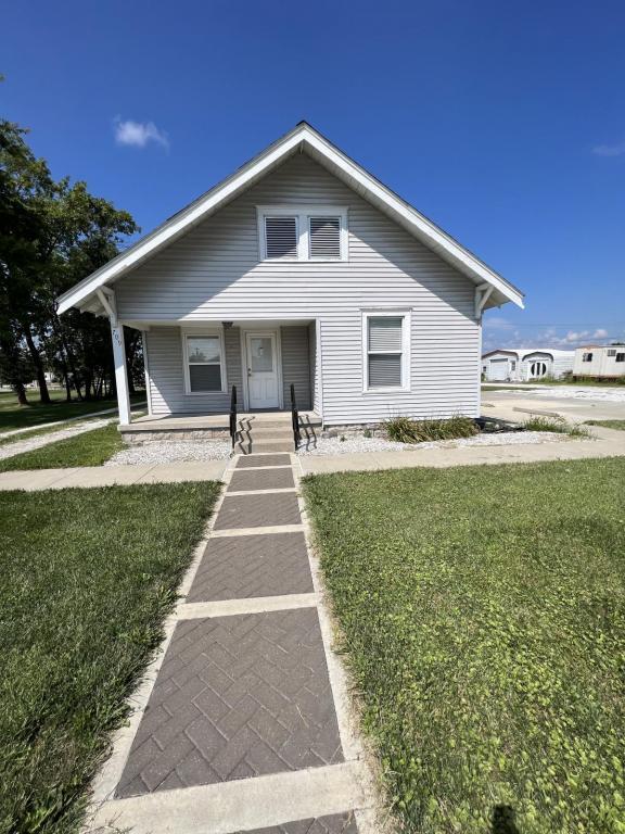 709 N Allen St House for Rent in Centralia, MO