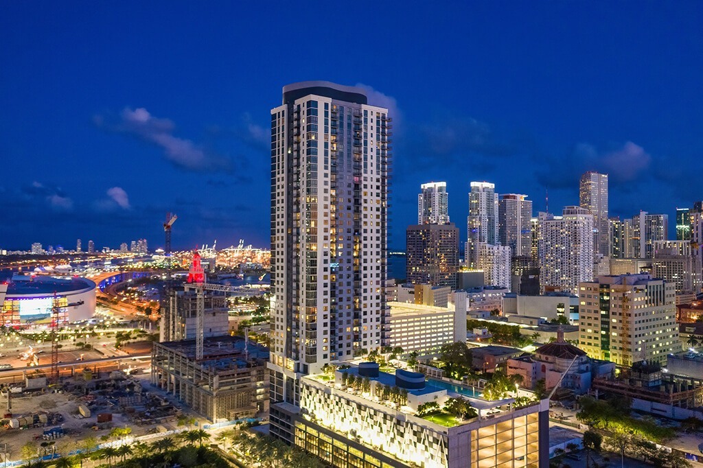 Caoba Miami Worldcenter Apartments, 698 NE 1st Ave, Miami, FL