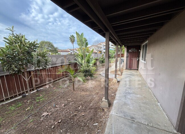 Foto del edificio - 522 Charlotte Dr