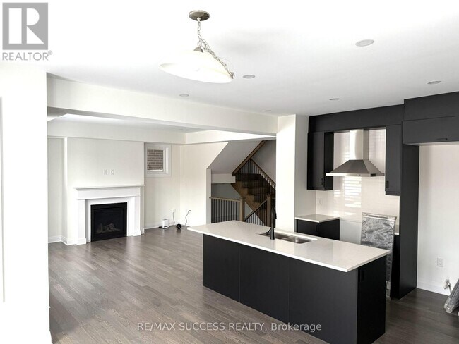Building Photo - 3272 Mariner Pass