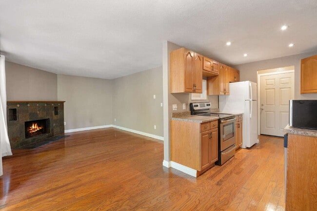 Building Photo - Totem Lake Condo For Rent!