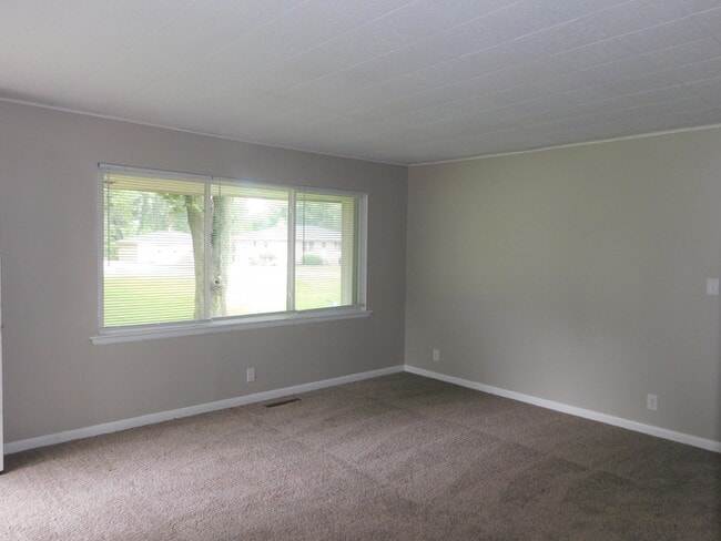 Foto del edificio - 901 Mahrenholz Ave