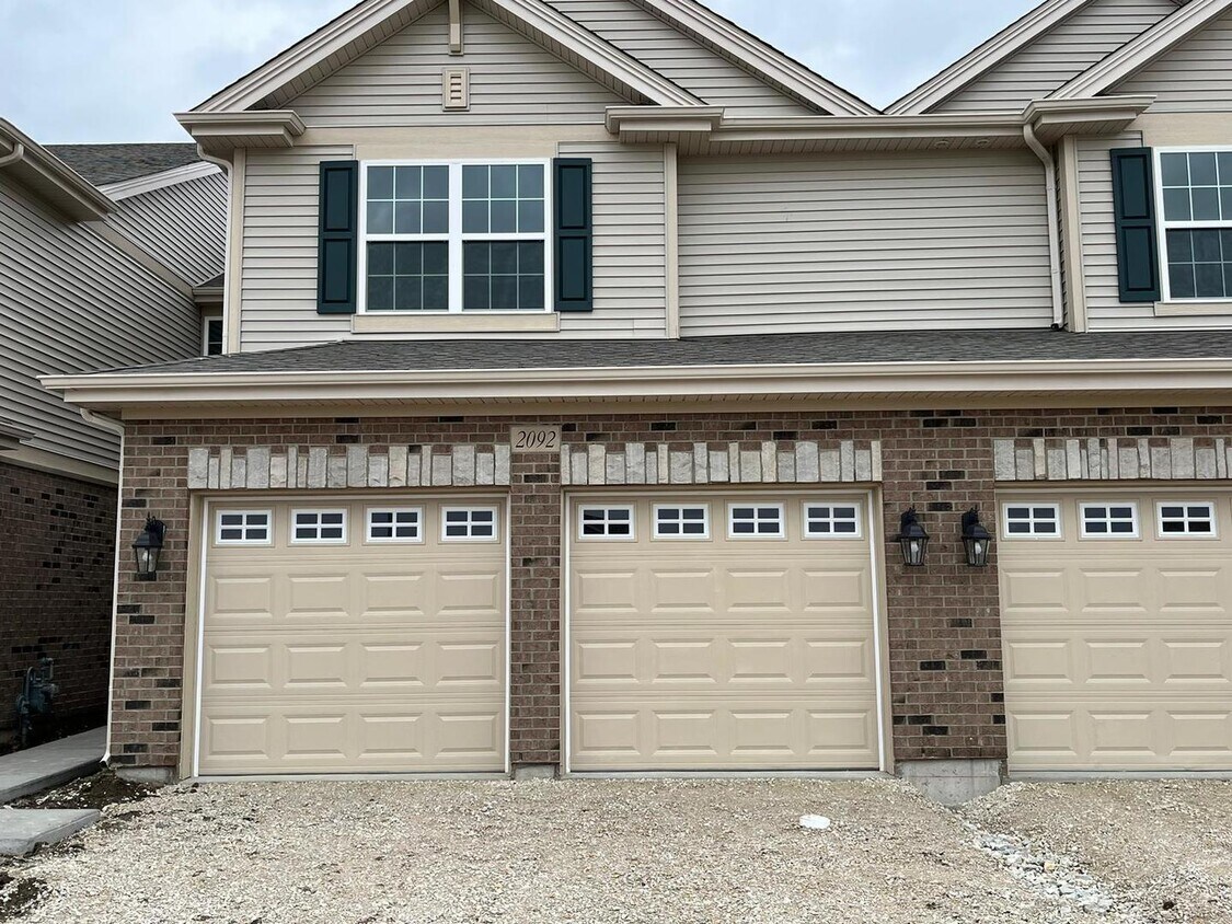 Primary Photo - 2092 Canyon Creek Ct