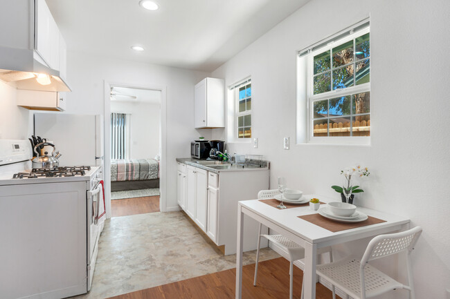 Building Photo - 15091 Arlette Dr