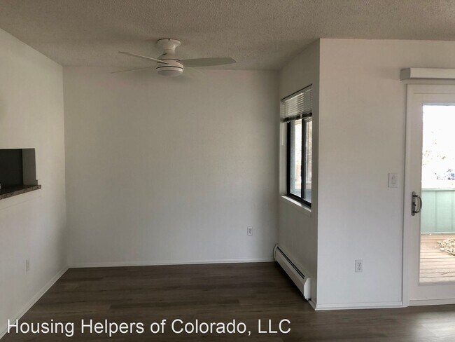 Building Photo - 3 br, 2 bath House - 1110 Centaur Circle #E
