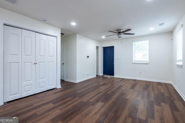 Foto del edificio - 450 Paines Ave NW