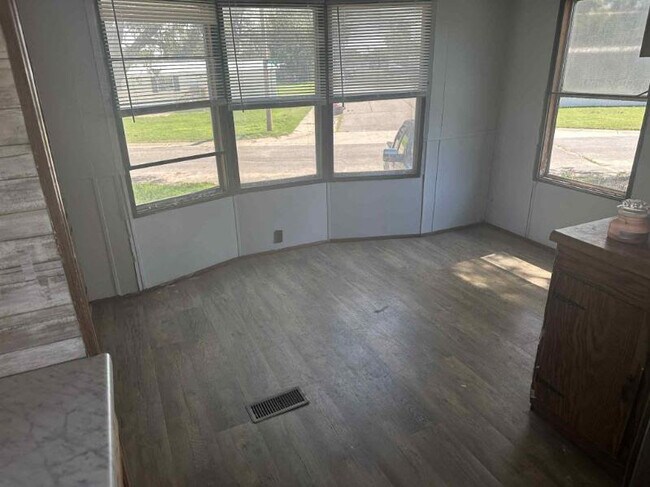 Foto del edificio - 912 9th St