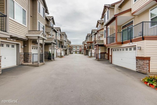 Foto del edificio - 728 NW 118th Ave