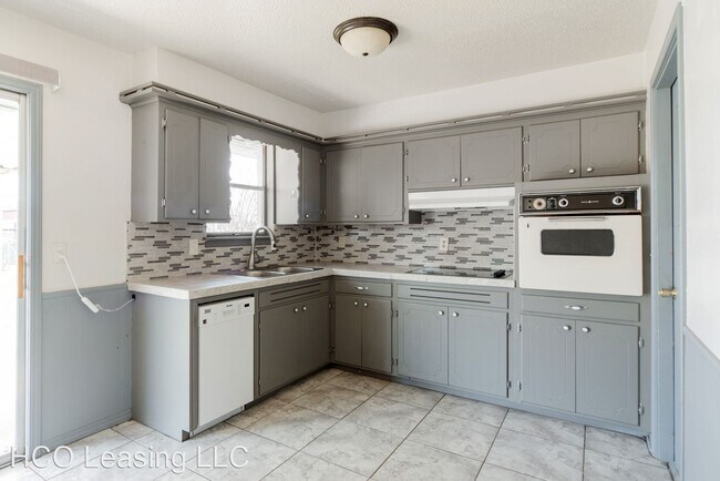 Foto del edificio - 3 br, 1.5 bath House - 1220 S.W. 62nd Street