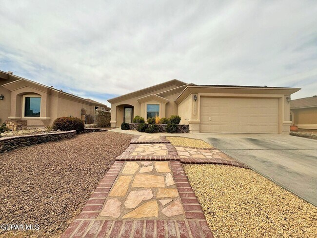 Foto del edificio - 13981 Sandy Rock Dr