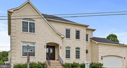 Building Photo - 7430 Howard Ct