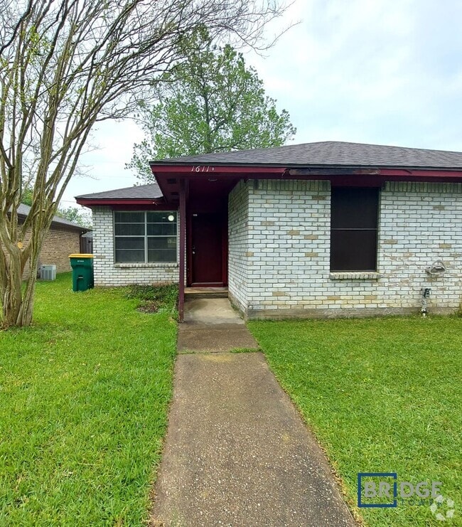 Building Photo - 1611 Hazelwood St