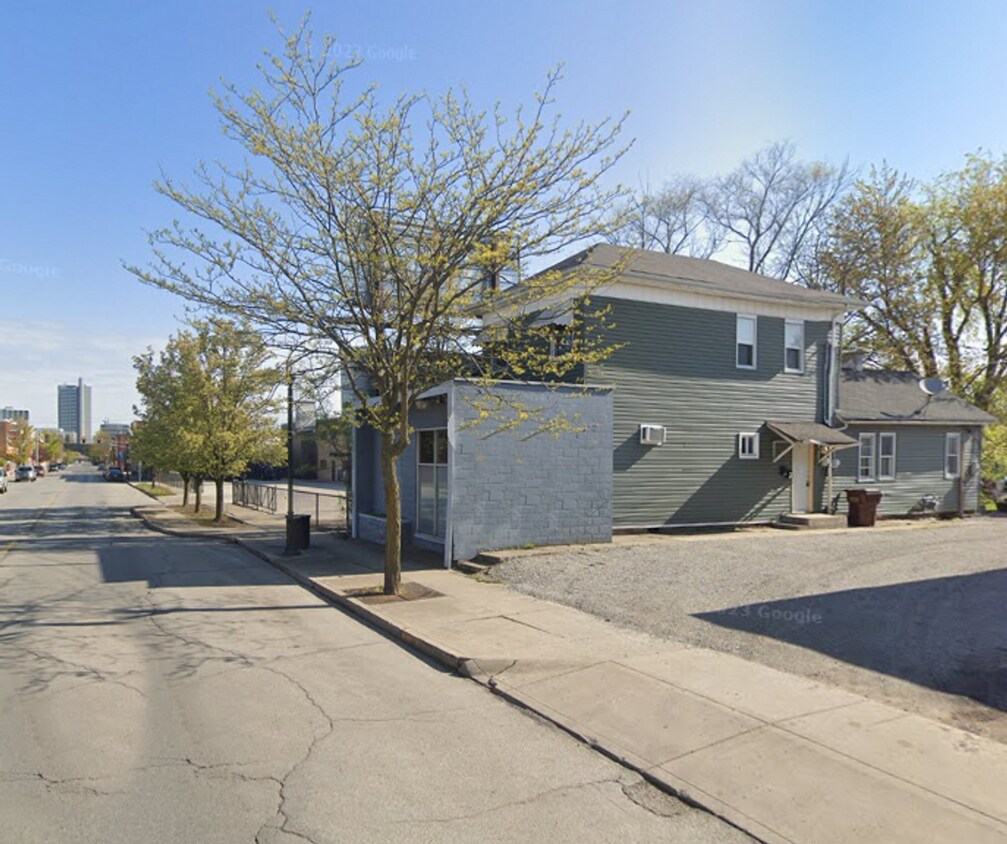 2101 S Calhoun Apartment for Rent in Fort Wayne, IN