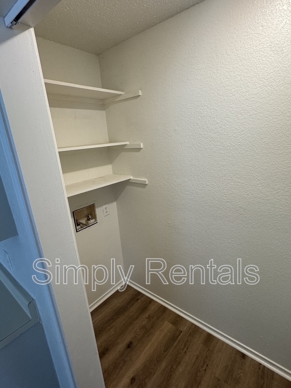 Building Photo - 2104 Gilmer St