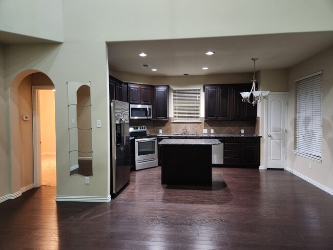 Building Photo - 4167 Florence Dr