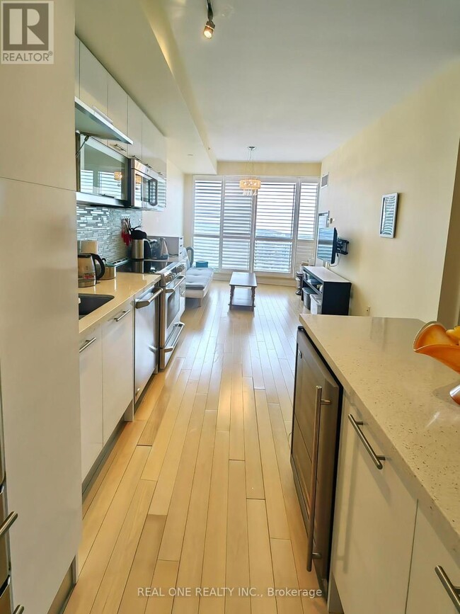 Photo du bâtiment - 388-7388 Yonge St