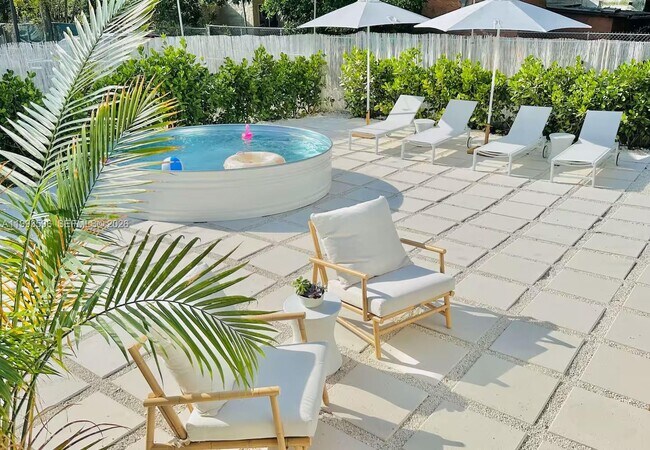 Foto del edificio - 745 NW 47th Terrace