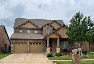 Building Photo - 5713 Zinnia Dr