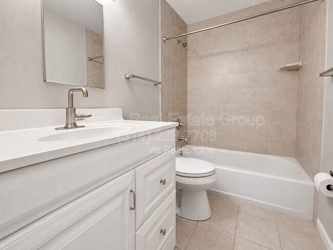 Foto del edificio - 35 Cathcart Dr