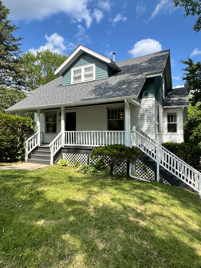 Building Photo - 1625 S Maple Rd