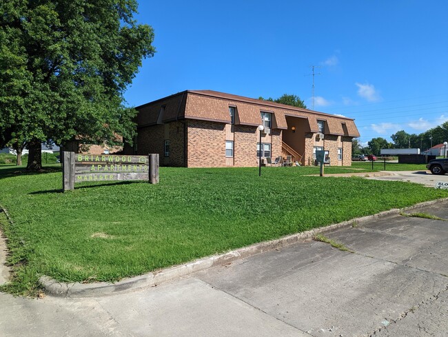 Foto del edificio - 121 Briar Ln