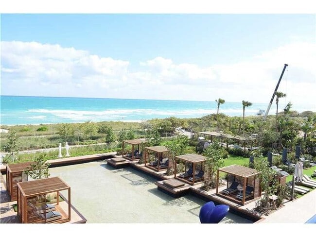 Building Photo - 9349 Collins Ave