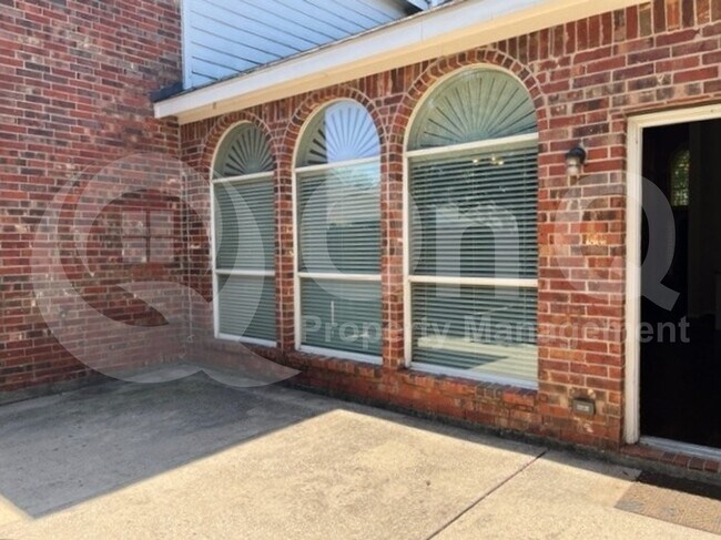Building Photo - 12572 Alfa Romeo Way