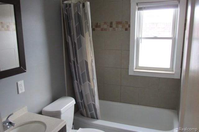 Foto del edificio - 932 Detroit Ave