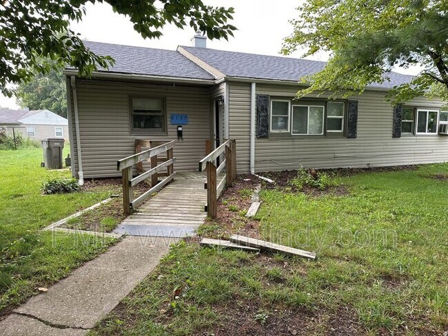 Building Photo - 6137 Nimitz Dr