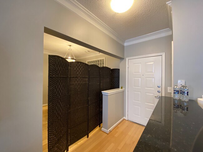 Foto del edificio - 10 Perimeter Summit Blvd NE