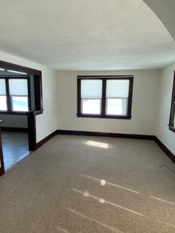 Building Photo - 910-919 9th Ave