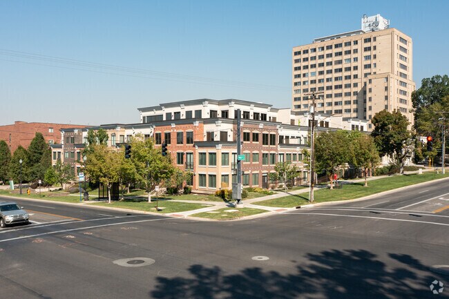 Foto del edificio - One & Nine Condominiums
