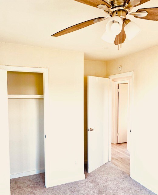 Foto del edificio - 1214 Des Jardines St