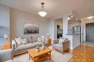 Building Photo - Cedar Grove