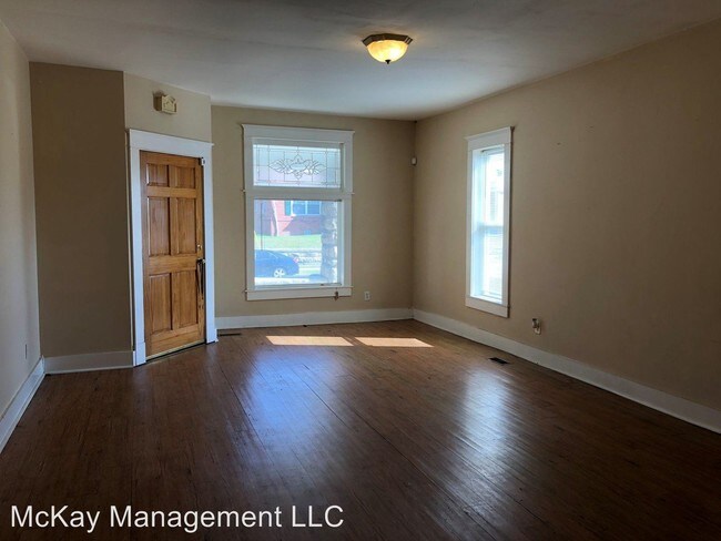 Building Photo - 528 Bellefontaine Ave