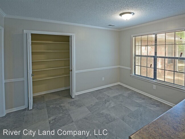 Building Photo - 4 br, 3 bath House - 2489 SPRING GARDEN