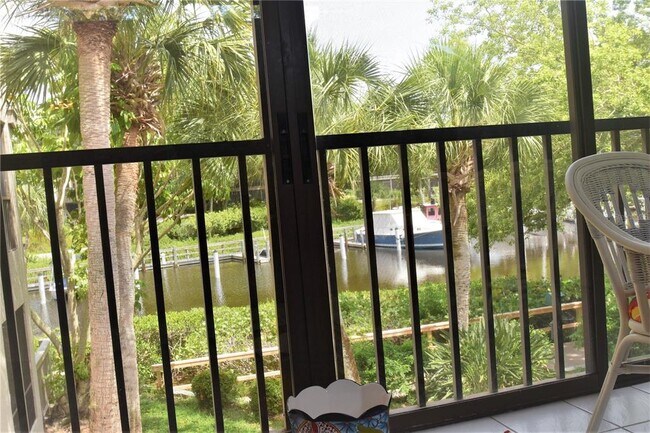 Foto del edificio - 1531 Clower Creek Dr