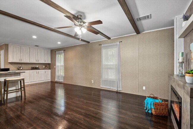 Foto del edificio - 211 Woodstock