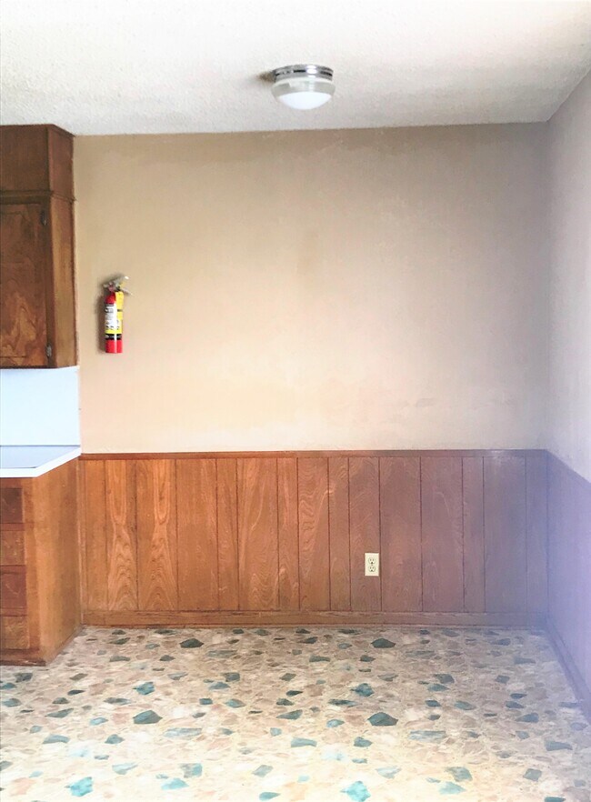 Foto del edificio - 1702 Kirk Ave