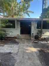 Building Photo - 6230 SW 49th St