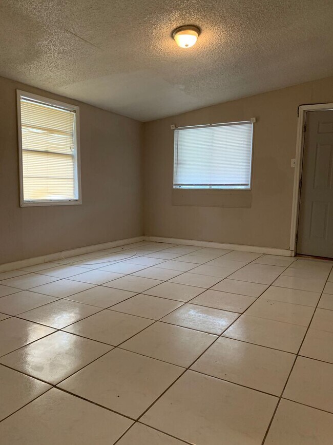 Foto del edificio - 3801 N 57th St