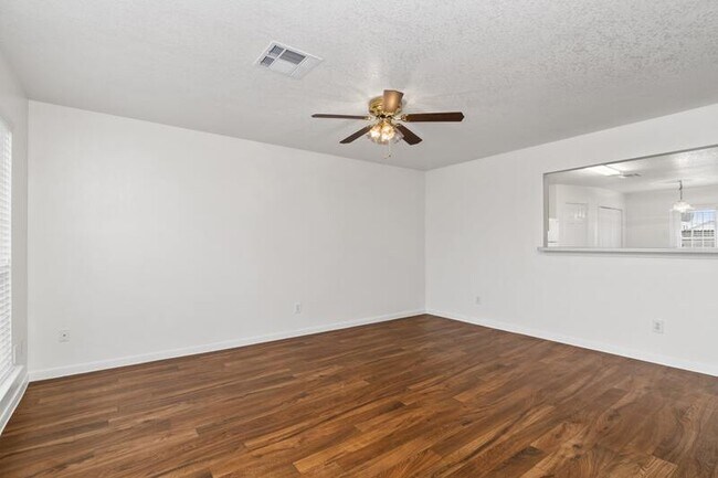 Building Photo - 5107 Caicos Calle