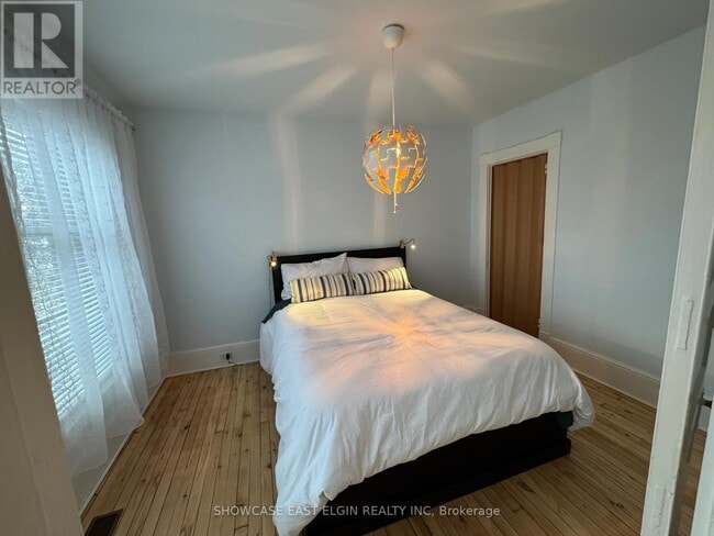 Building Photo - 62 Centre St